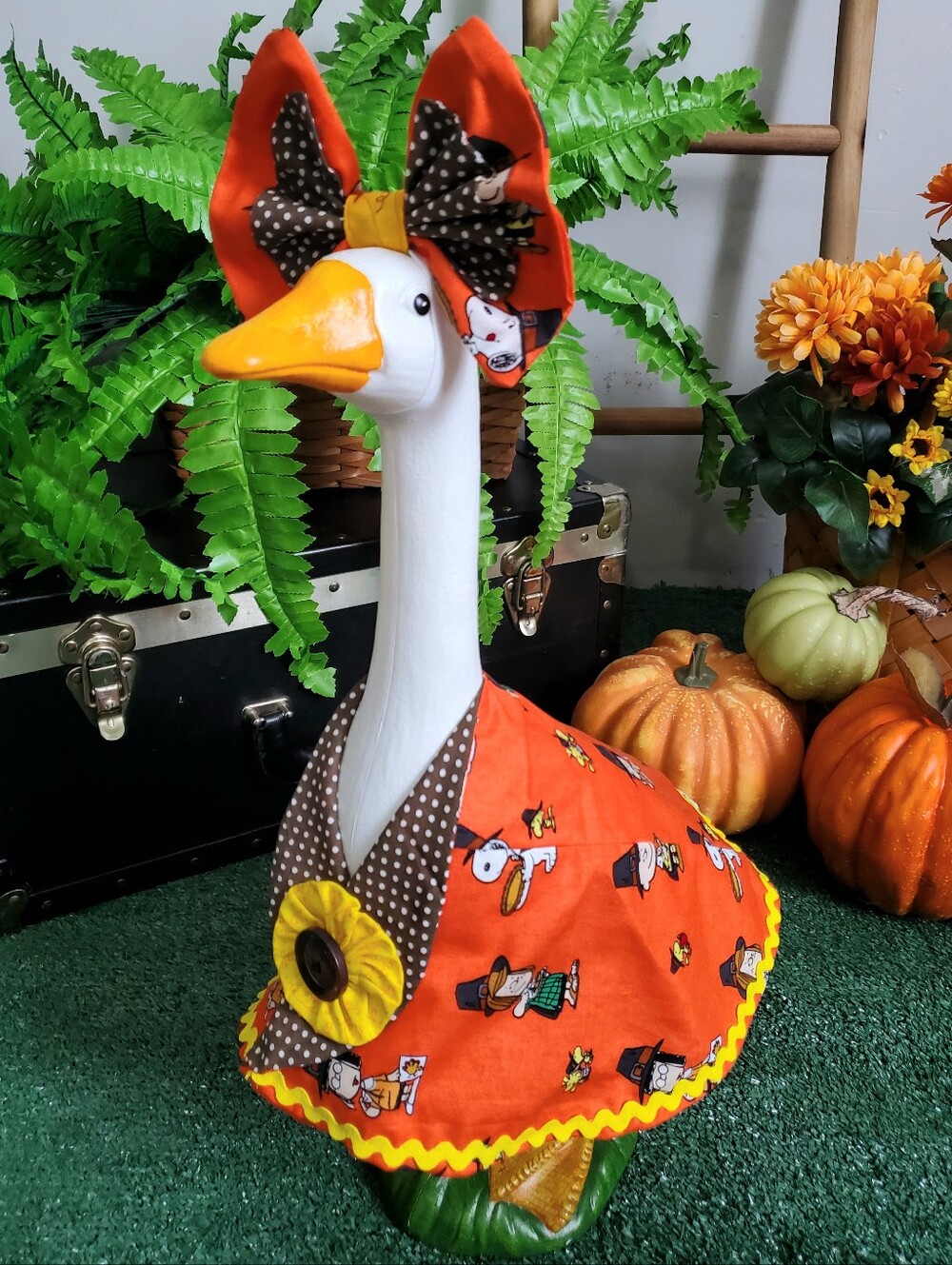 Peanuts Snoopy Thanksgiving Porch Goose Outfit & Bow Set